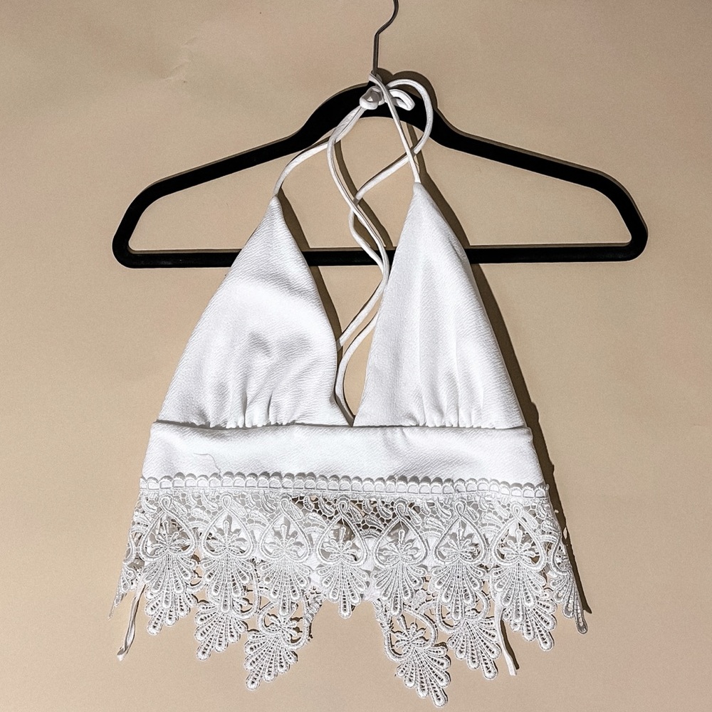 White halter cropped top